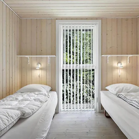 11843-nykobing-sj-klint-strandvej-16 Nyrup